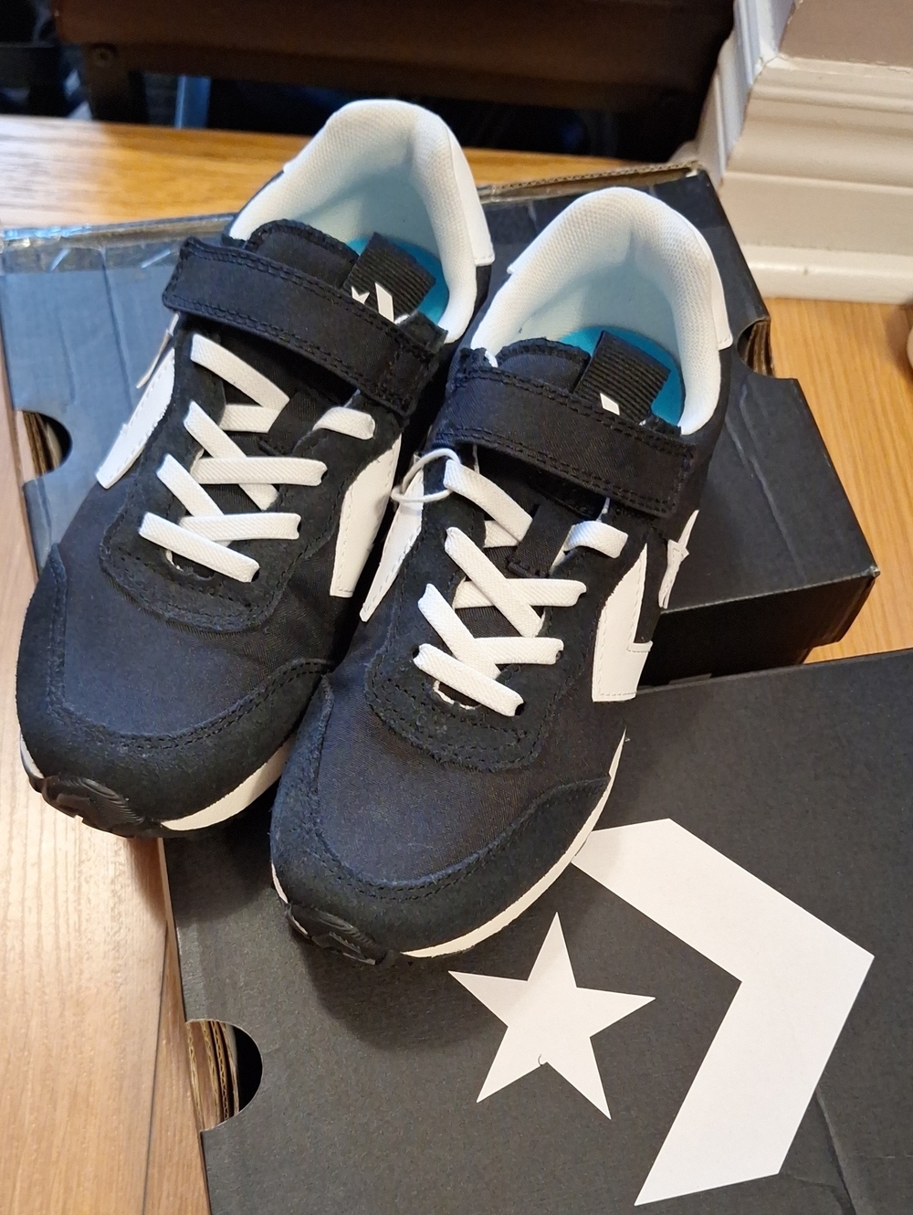 Converse Kids Black and White Star Strap Sneakers (BNWT)